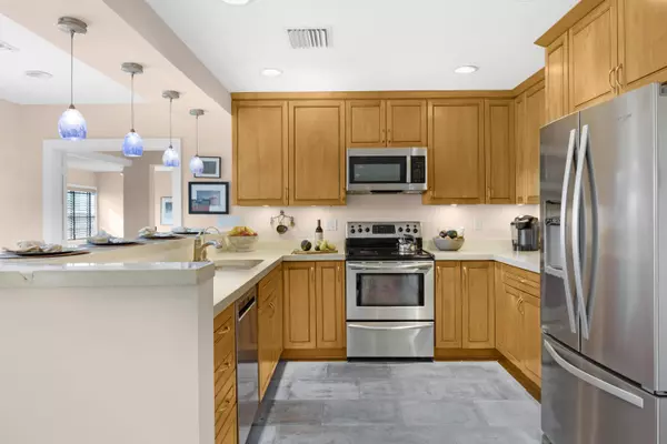 19881 Date Palm Drive, Sugarloaf, FL 33042