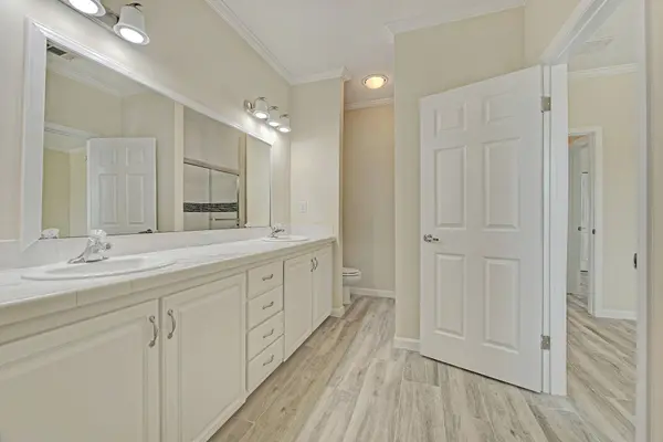 E 21 Circle DR, Saddlebunch, FL 33040