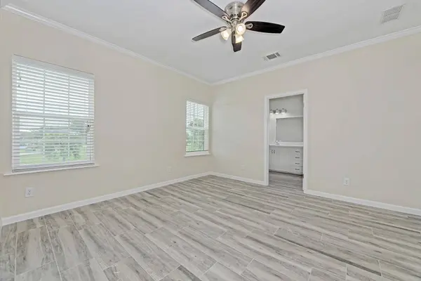 E 21 Circle DR, Saddlebunch, FL 33040