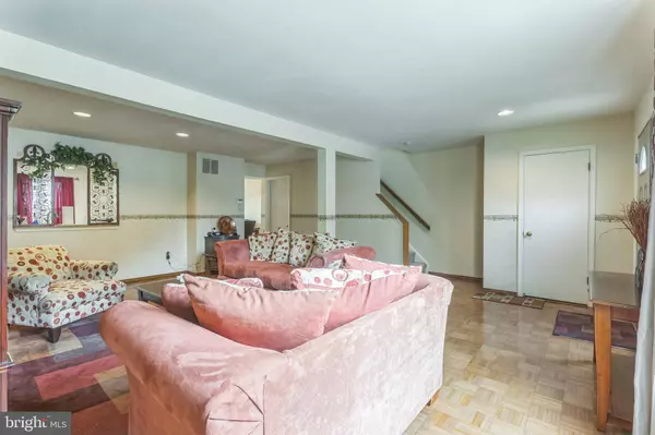 8750 RUPPERT CT, Ellicott City, MD 21043