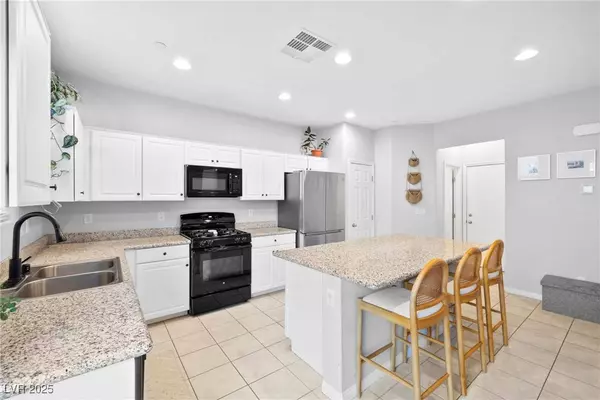 158 Volti Subito WAY, Henderson, NV 89011