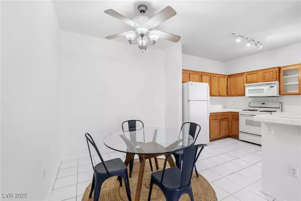 1830 N Buffalo DR #2014, Las Vegas, NV 89128