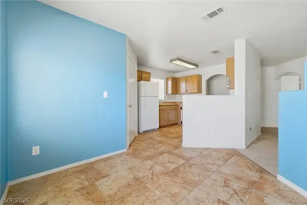 698 S Racetrack RD #823, Henderson, NV 89015