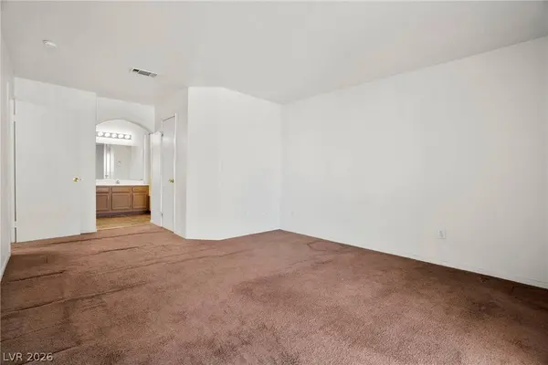 698 S Racetrack RD #823, Henderson, NV 89015