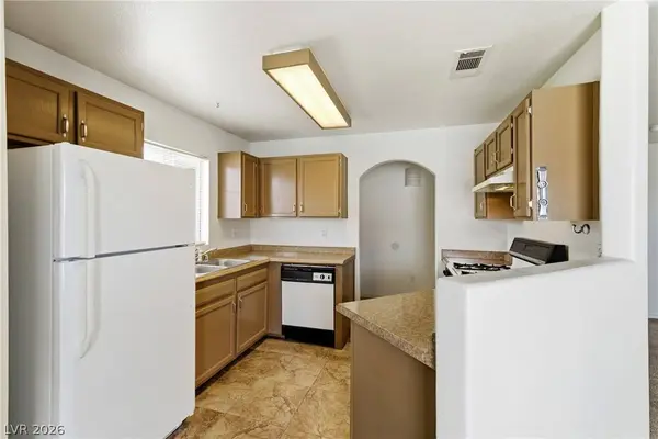 698 S Racetrack RD #823, Henderson, NV 89015