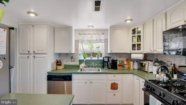 4618 EUGENE DR, Bristol, PA 19007