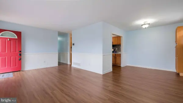 717 LONGSTRETH RD, Warminster, PA 18974