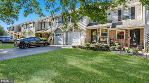 6169 MOUNTAIN LAUREL CT, Pipersville, PA 18947