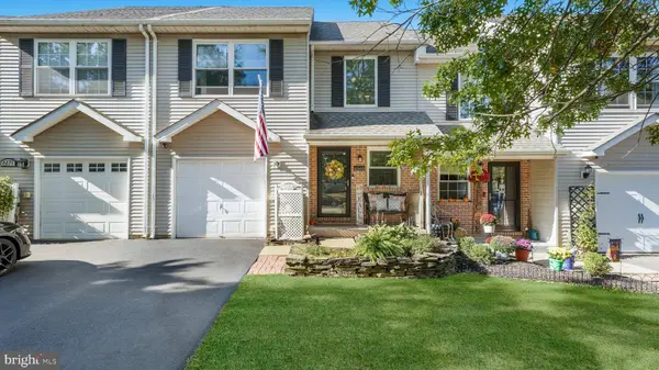 6169 MOUNTAIN LAUREL CT, Pipersville, PA 18947