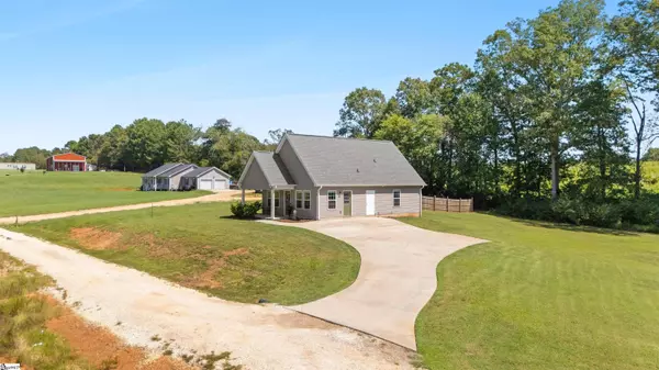 381 Deer Farm Pond Lane, Fair Play, SC 29643