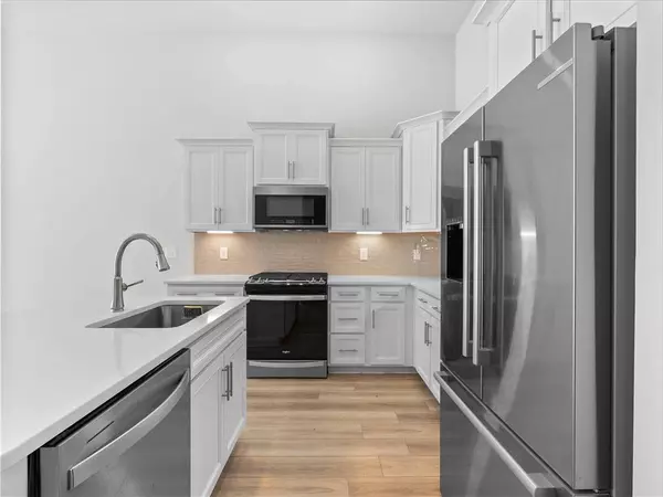 223 Grange Valley LN, Central, SC 29630