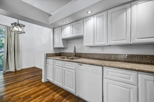 3021 Langs Bay, Costa Mesa, CA 92626-6910