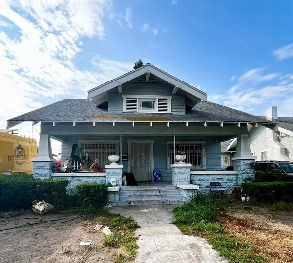 1040 W 45th ST, Los Angeles, CA 90037