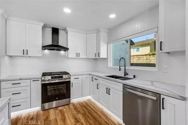 17472 Bellport CIR, Huntington Beach, CA 92649