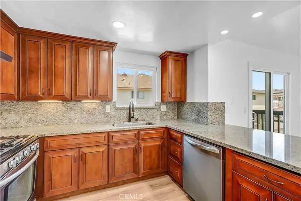 18652 Libra #4, Huntington Beach, CA 92646