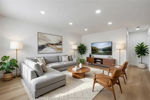 1784 E Commonwealth, Fullerton, CA 92831