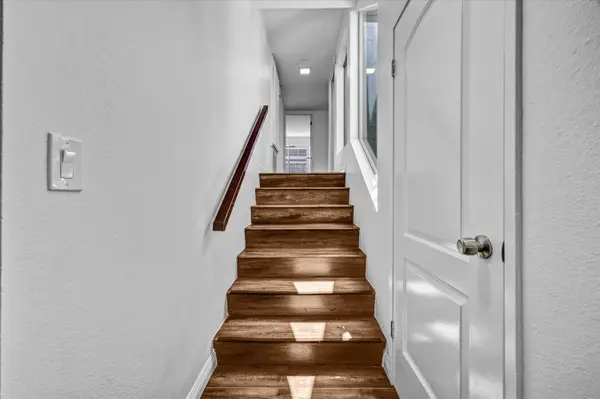 3021 Langs Bay, Costa Mesa, CA 92626-6910