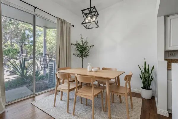 3021 Langs Bay, Costa Mesa, CA 92626-6910