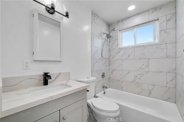 18432 Patterson LN, Huntington Beach, CA 92646