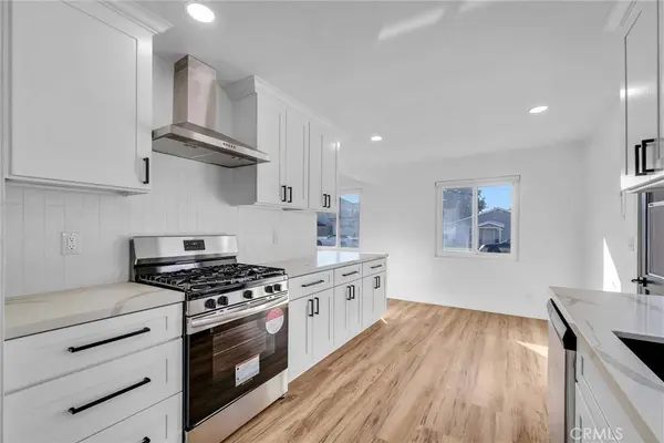 18432 Patterson LN, Huntington Beach, CA 92646