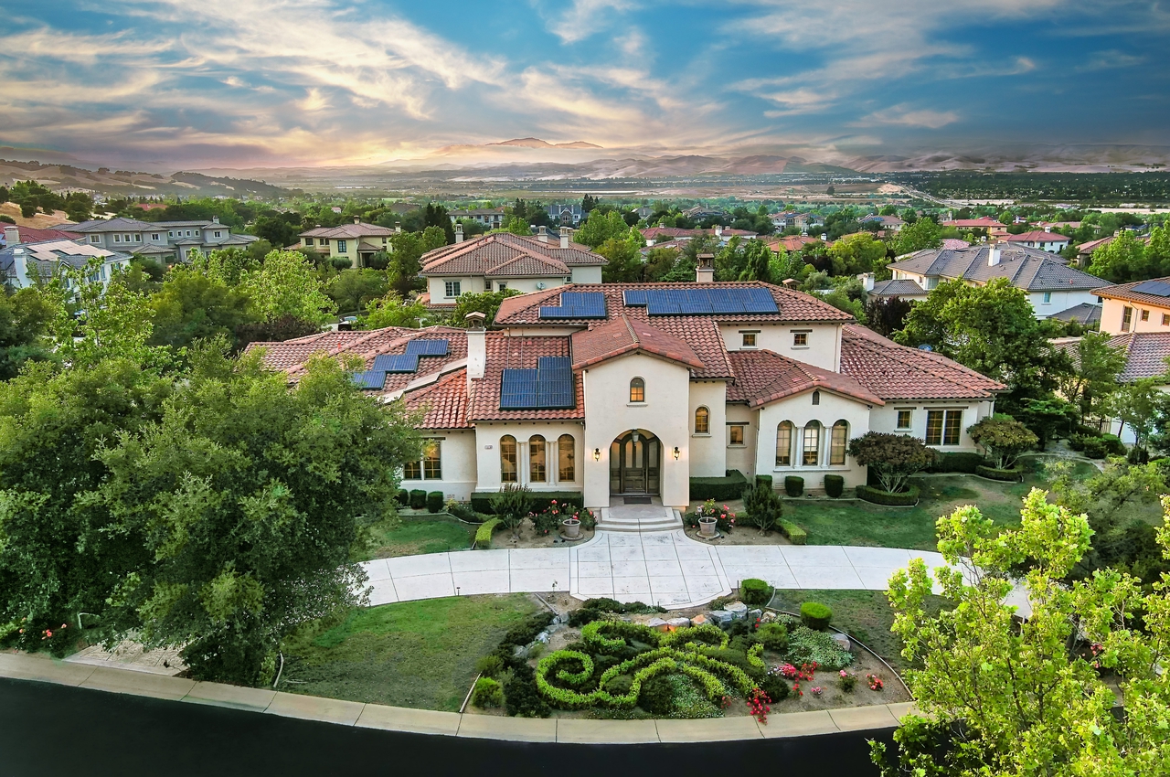 Venema Homes has represented this address through multiple sale cycles at escalating price points: $4,650,000, then $4,776,000 (MLS #41109016), and a third transaction at $4,800,000.