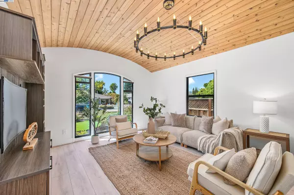 4073 Stanley Blvd, Pleasanton, CA 94566