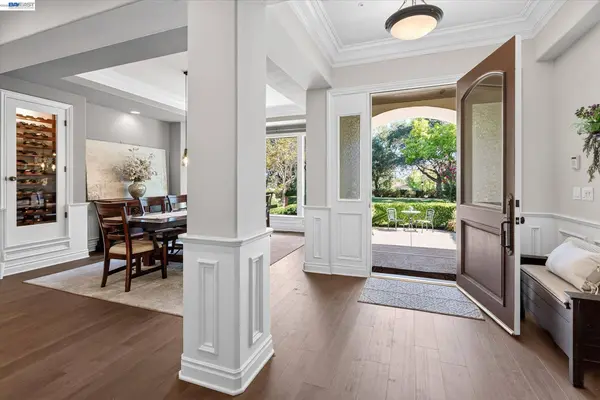 3019 E Ruby Hill Dr, Pleasanton, CA 94566