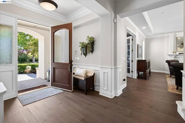 3019 E Ruby Hill Dr, Pleasanton, CA 94566