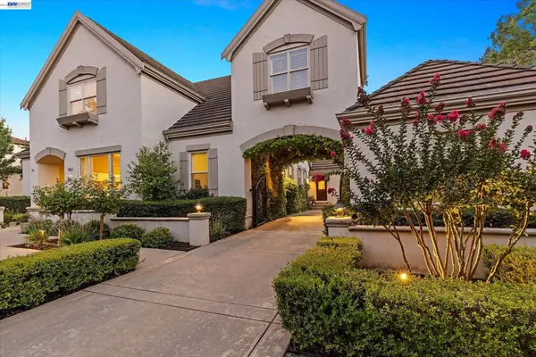 3019 E Ruby Hill Dr, Pleasanton, CA 94566
