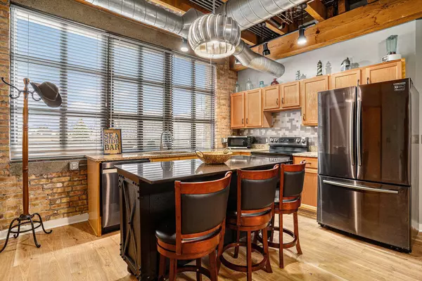 633 Elliott Avenue #7, Grand Haven, MI 49417