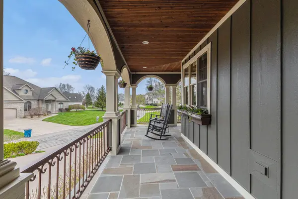 18029 Hammond Bay Drive, Spring Lake, MI 49456