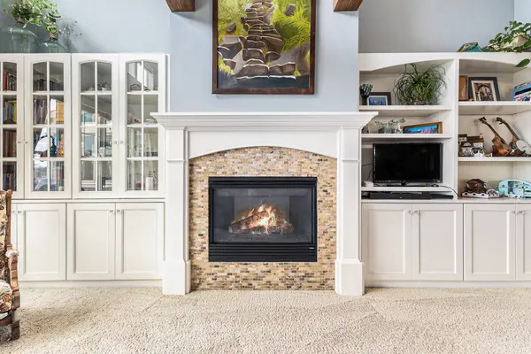 18029 Hammond Bay Drive, Spring Lake, MI 49456