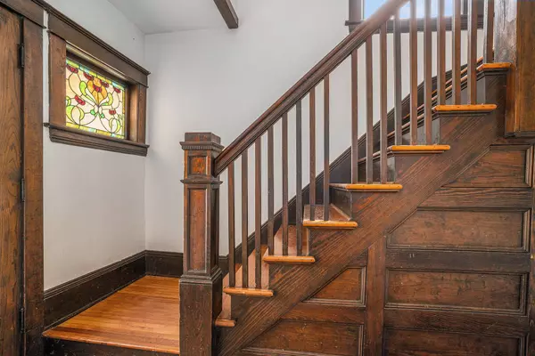 87 Monroe Avenue, Muskegon, MI 49440