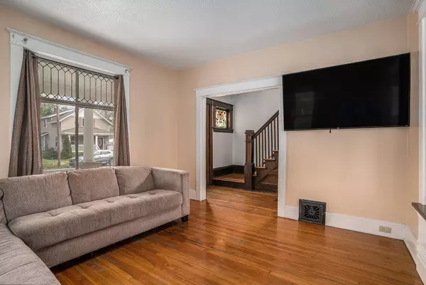 87 Monroe Avenue, Muskegon, MI 49440