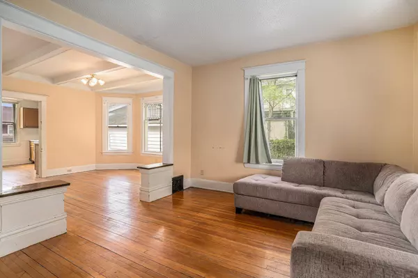 87 Monroe Avenue, Muskegon, MI 49440