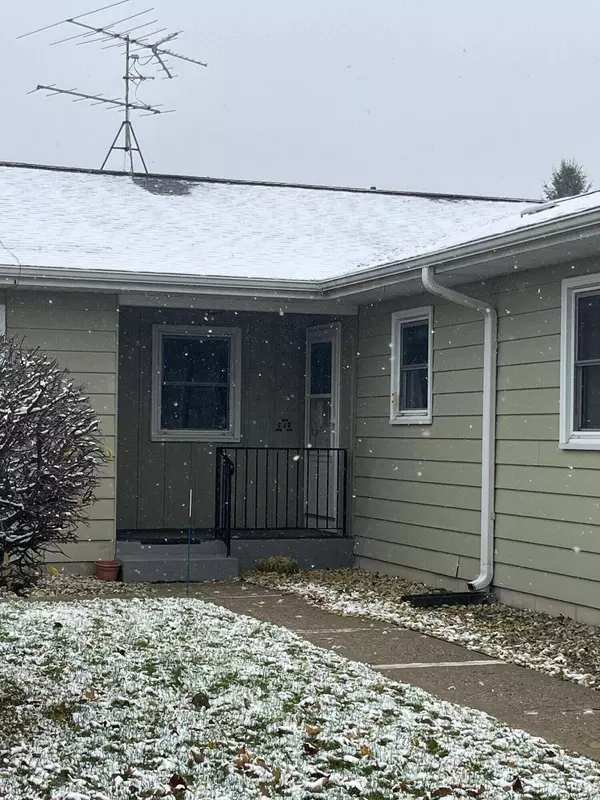 532 NW Leisure Acres NW Street, Sparta, MI 49345