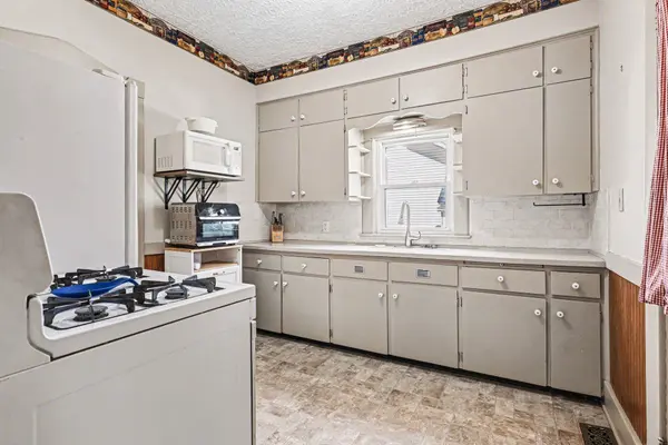 2520 Roys SW Avenue, Wyoming, MI 49519