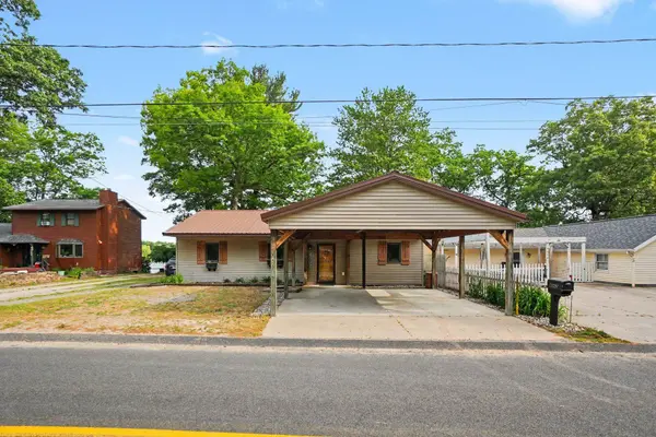 4002 Wilson Beach Road, Twin Lake, MI 49457