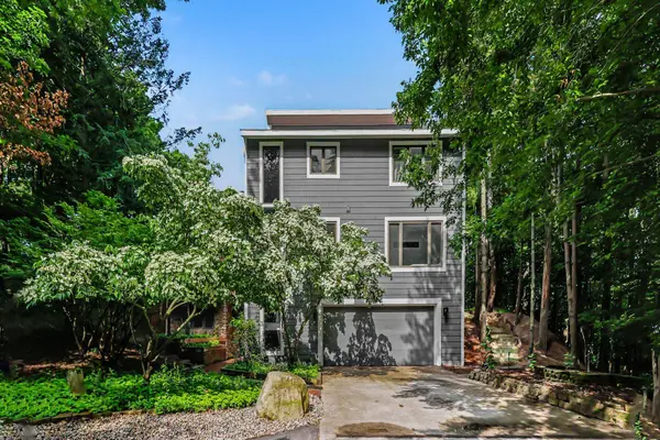 18240 N Shore Estates Road, Spring Lake, MI 49456