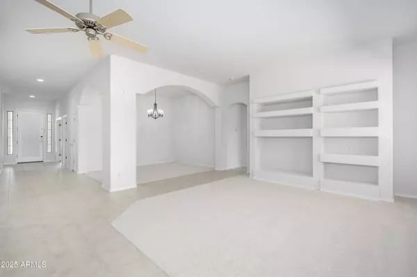 2519 E DARREL Road, Phoenix, AZ 85042