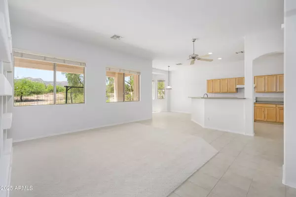 2519 E DARREL Road, Phoenix, AZ 85042