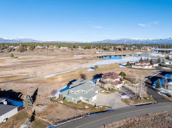 Lock-and-Leave Living with Iconic Pagosa Peak Views