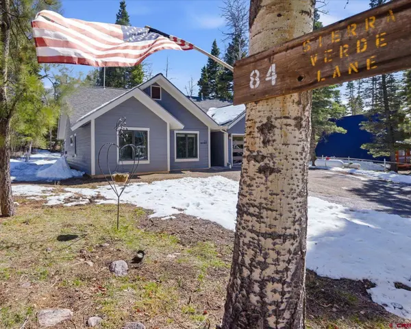 Modern Mountain Living Near Lemon Reservoir,The Blackmore Group
