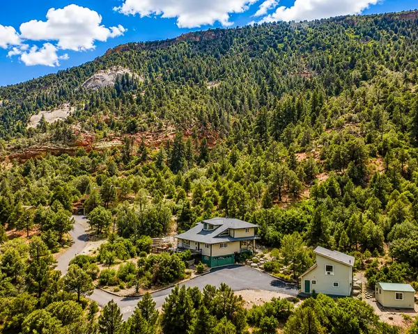 Luxury Mountain Retreat on 42 Acres with Red Rock Views and Public Land Access in Durango, Colorado
