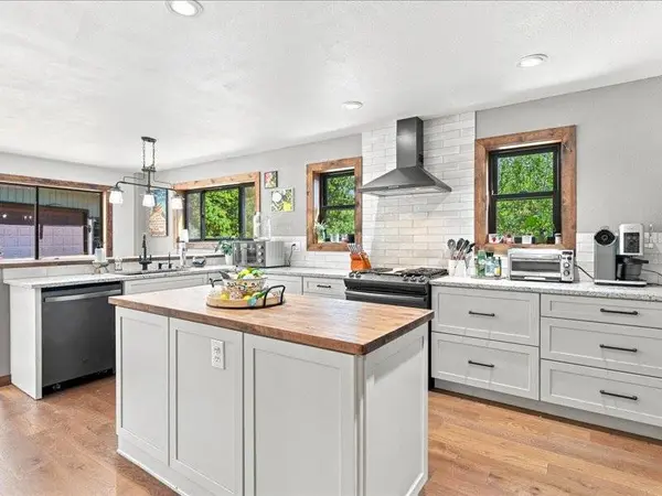 731 Bellflower Rd, Bayfield, CO 81122-9700