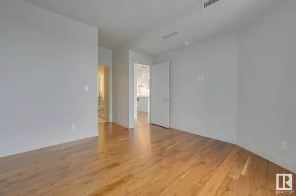 #4106 10360 102 ST NW, Edmonton, AB T5J 0K6