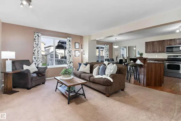 1510 37A AV NW NW, Edmonton, AB T6T 0E3