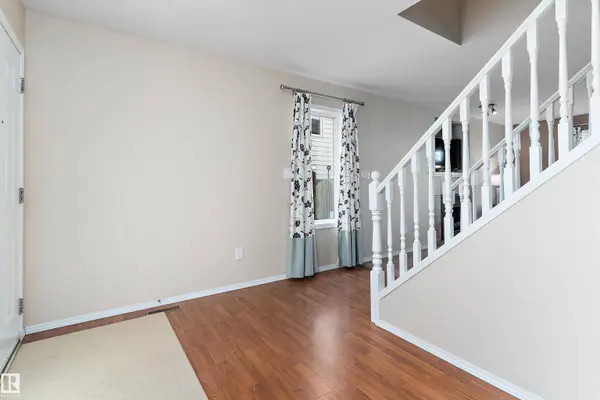 1510 37A AV NW, Edmonton, AB T6T 0E3