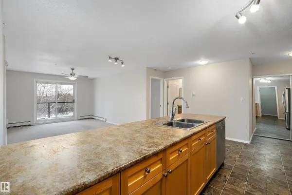 #217 592 HOOKE RD NW, Edmonton, AB T5A 5H2