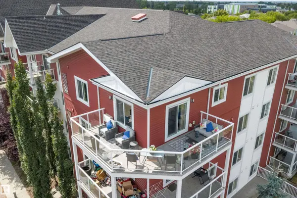 #402 2229 44 AV NW, Edmonton, AB T6T 0W6
